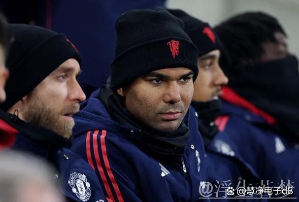 拉什福德与阿莫林关系恶化:两人零交流 球员遭禁赛两个月 拉什福德与阿莫林关系恶化:两人零交流 球员遭禁赛两个月